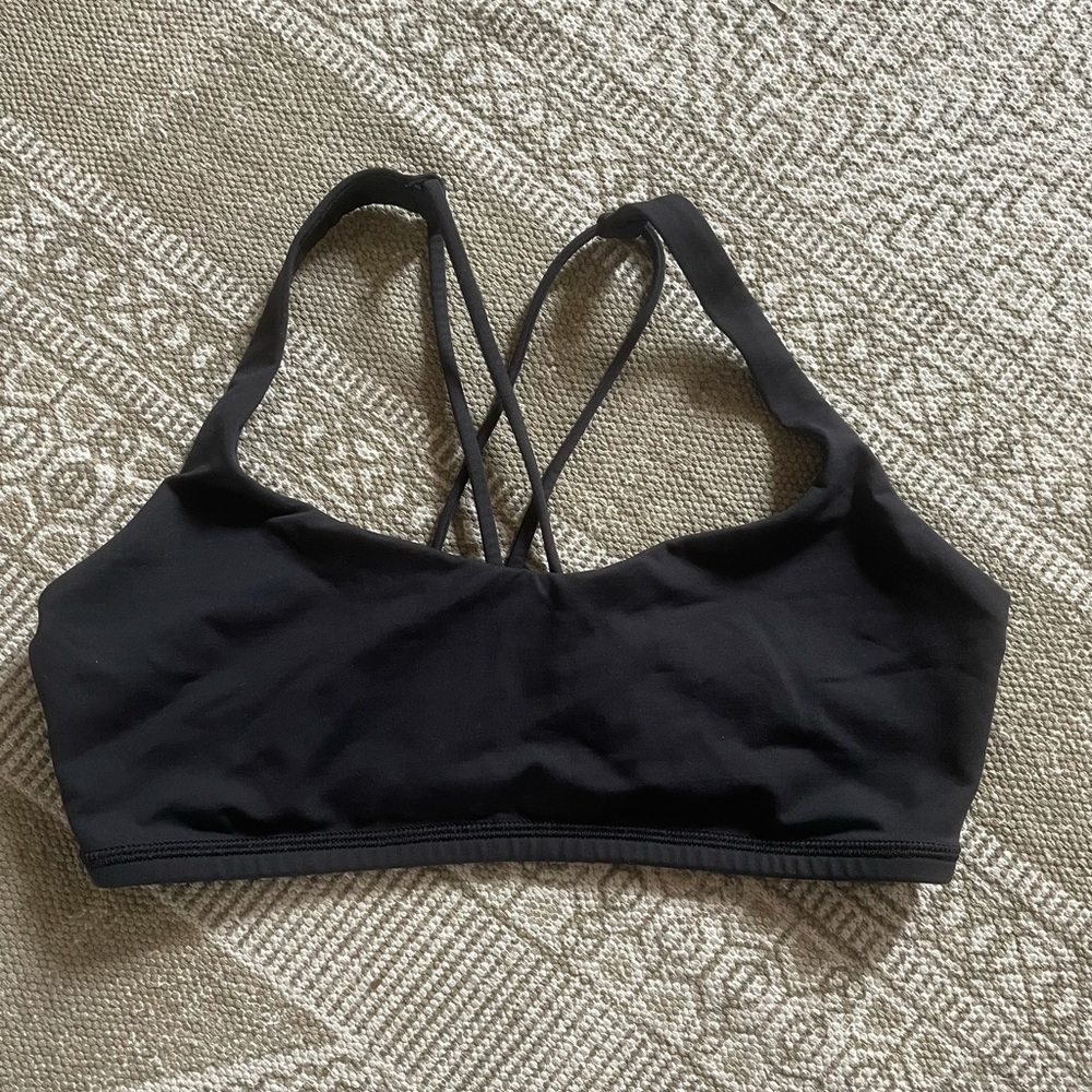 Lululemon Women’s Free to Be Sports Bra